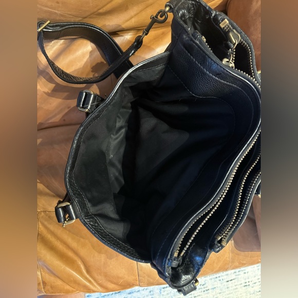 Coach Shoulder Bag - Picture 8 of 9